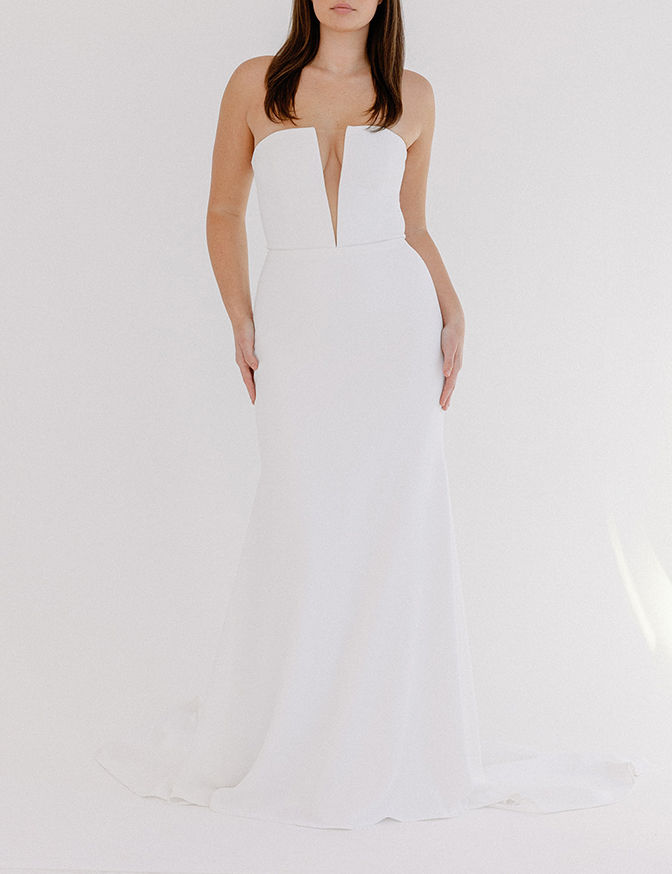 Alyssa Kristin Sloane w/ Plain Skirt