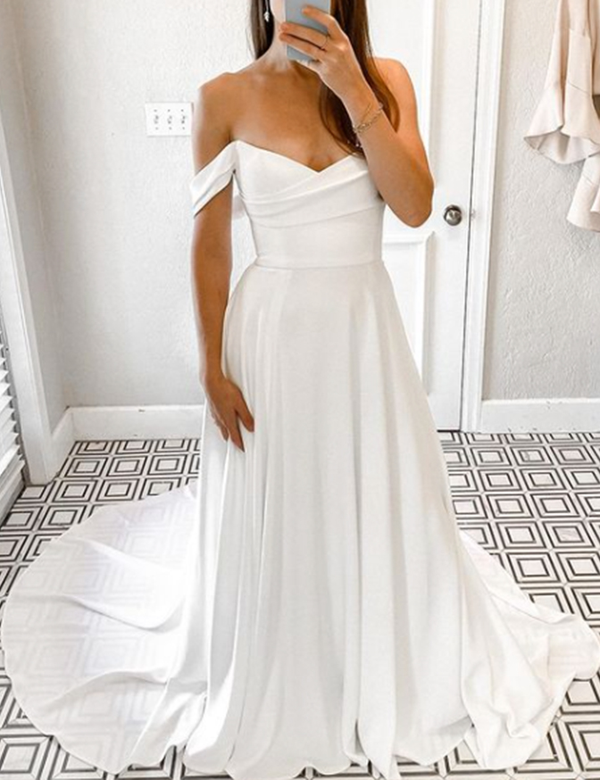 Alyssa Kristin Bianca w/ A-Line Skirt