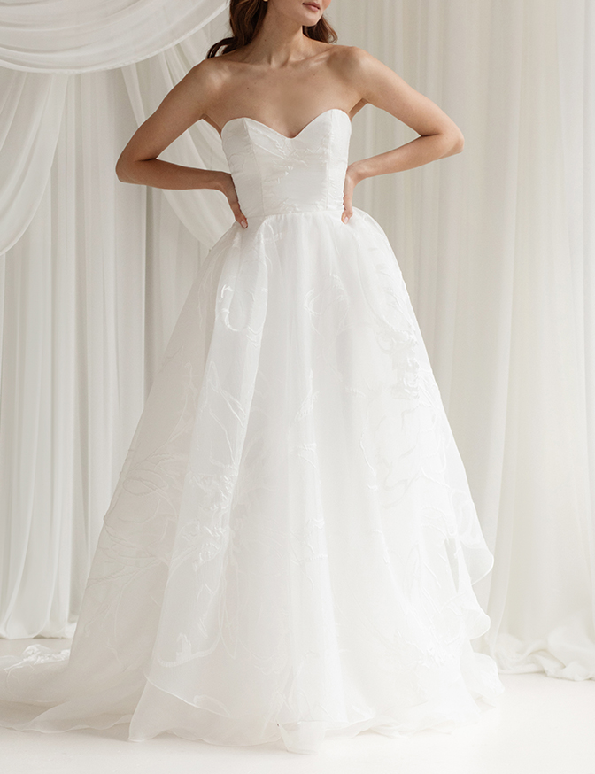 Truvelle Desiree (Strapless)
